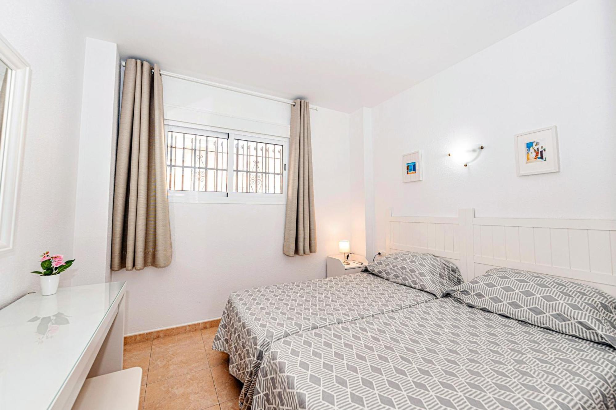 Arce 1 Number 1 Apartment Nerja Bagian luar foto